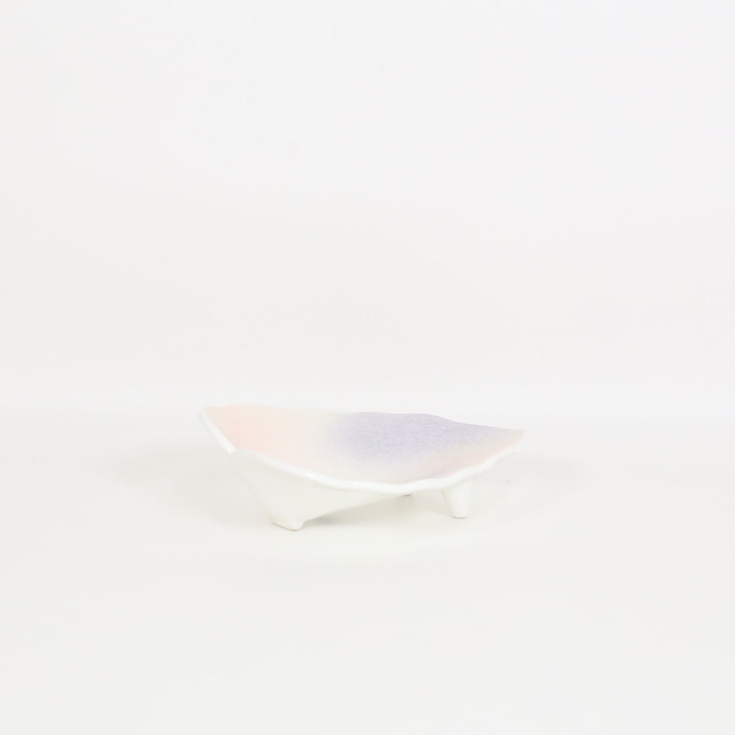 葉型足付小丼銀彩芦絵 16cm