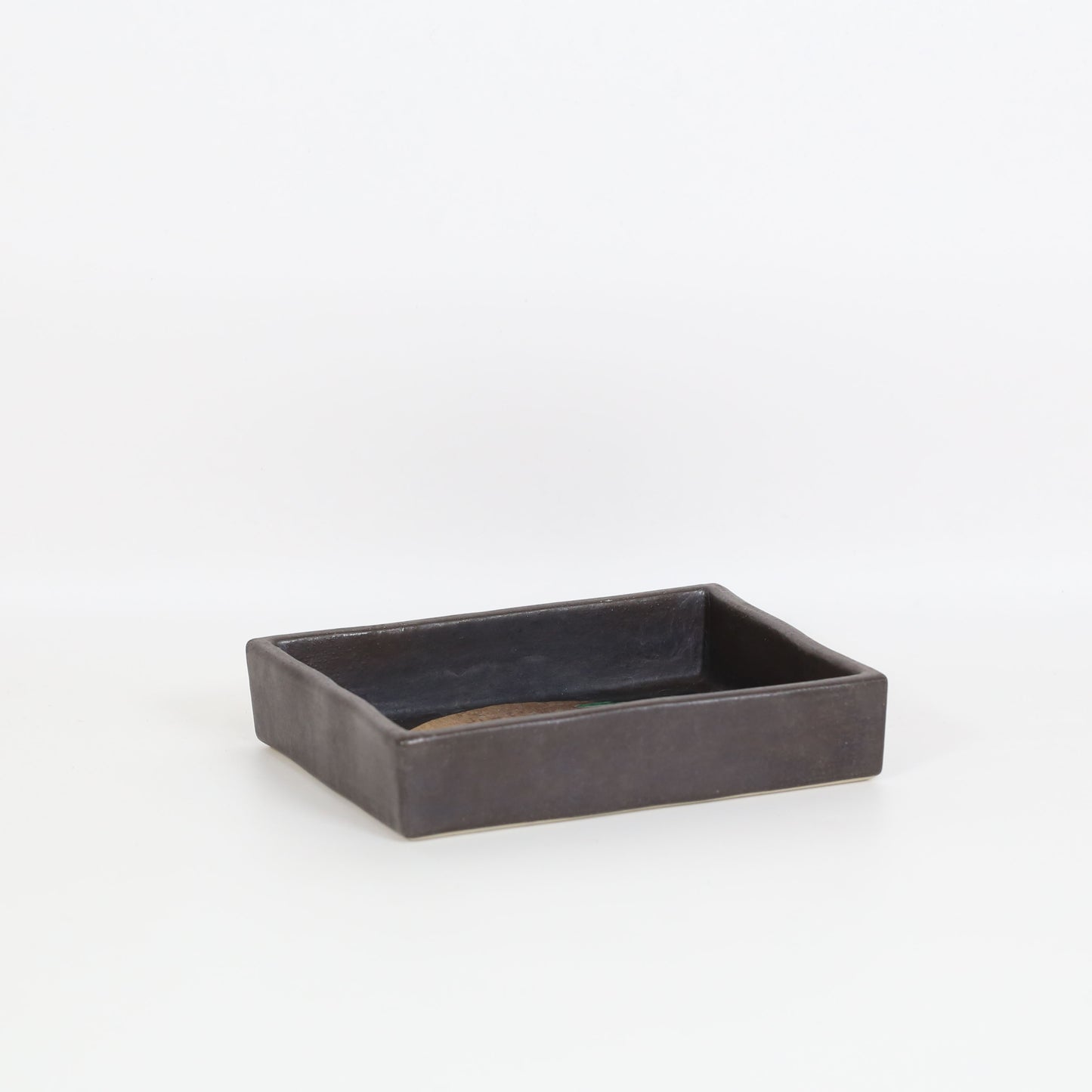 布目長角口変皿黒土満月 ブラック 17cm