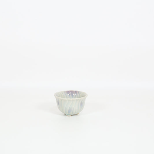 小付花型紫ボカシ ブルー 8cm