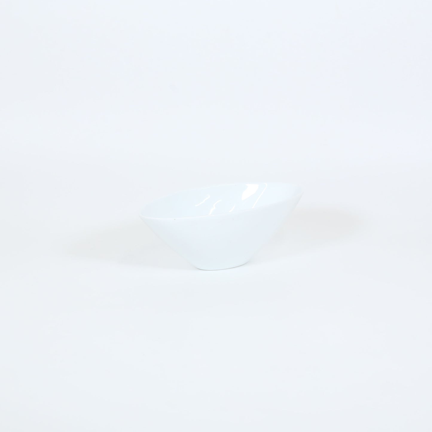 洋食器ボートボール ホワイト 20cm