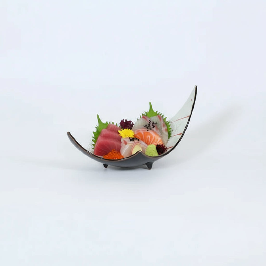 向付三日月型赤線 ホワイト 26cm