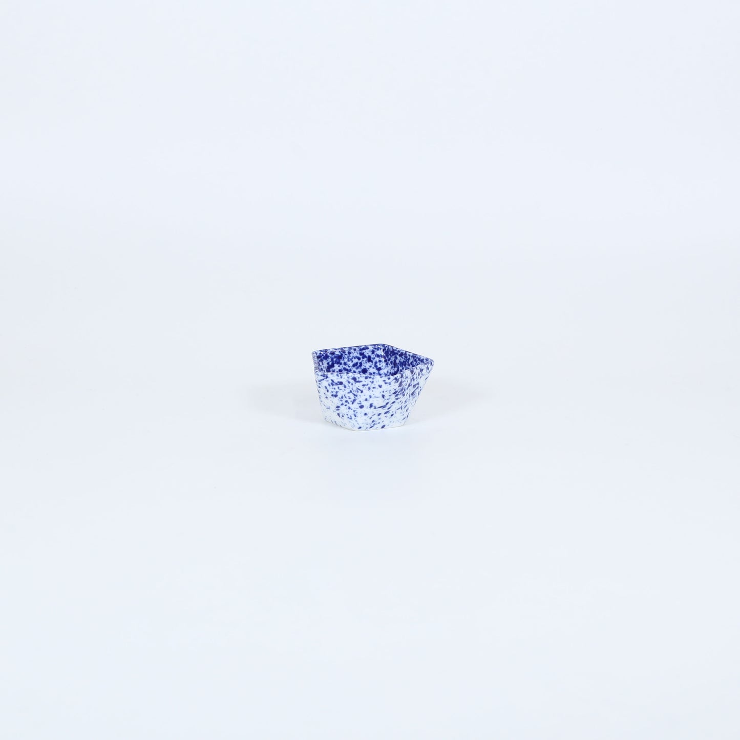 小鉢五角吹墨 ブルー 7cm