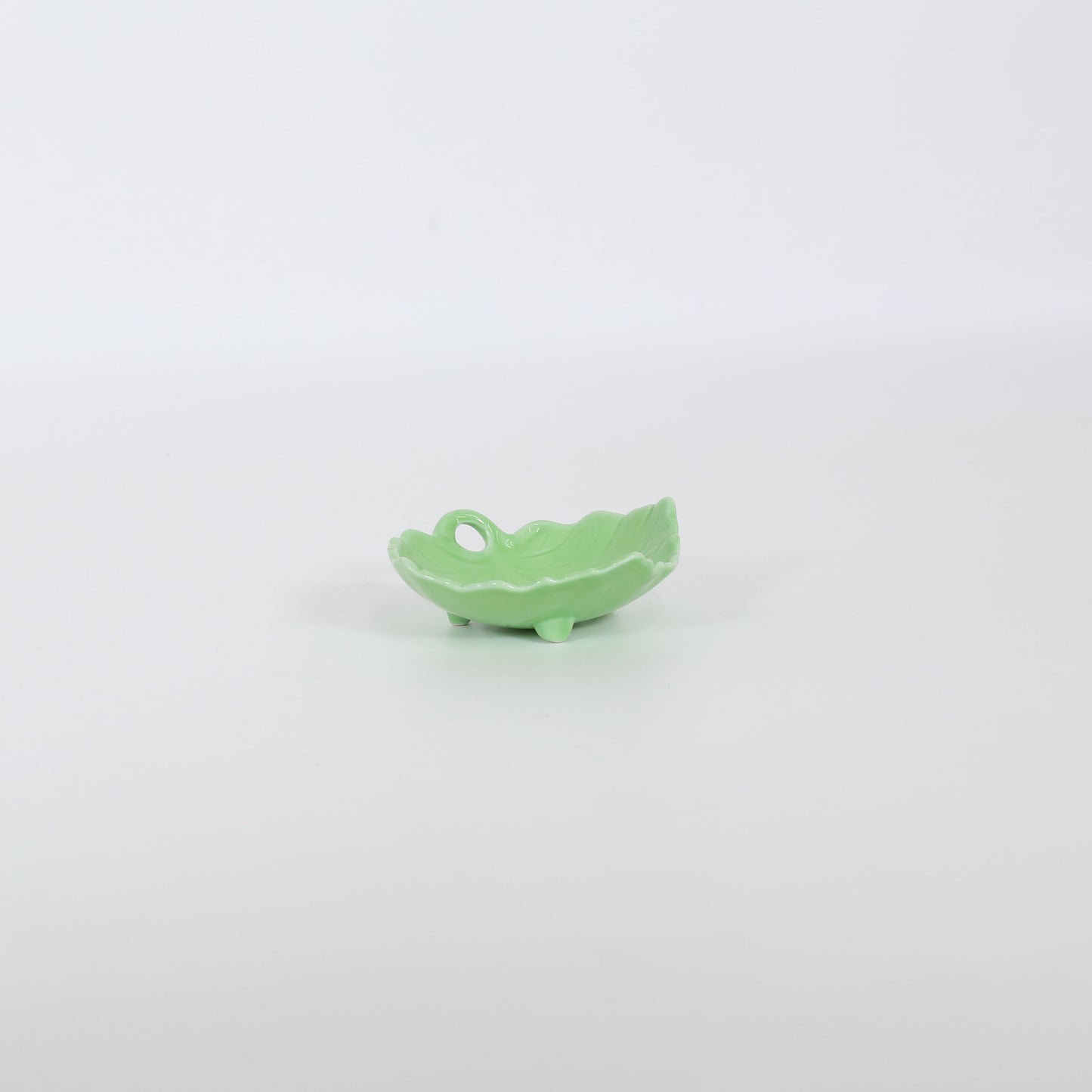 三足小鉢五角葉ヒワ釉 グリーン 11cm