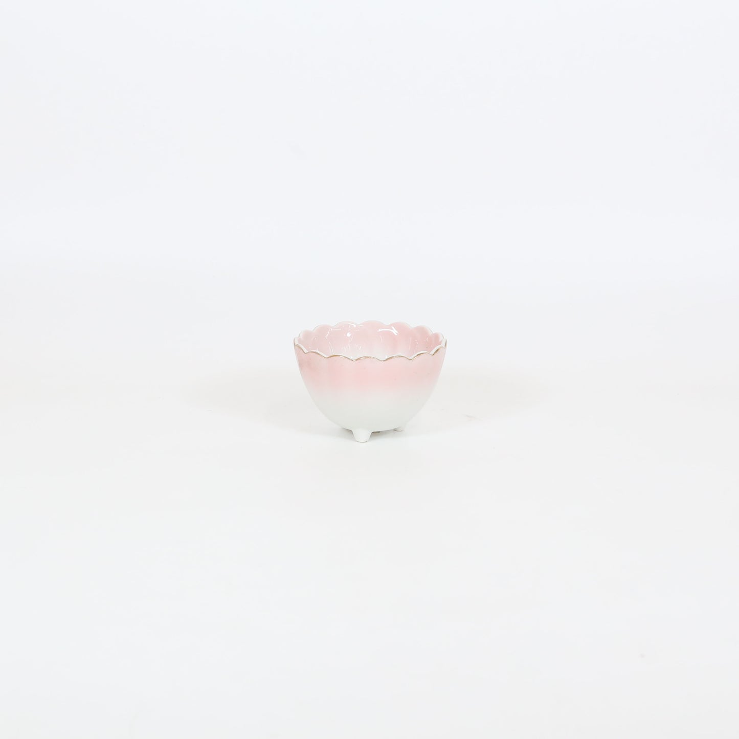 三足小鉢紫吹菊型 レッド 9cm