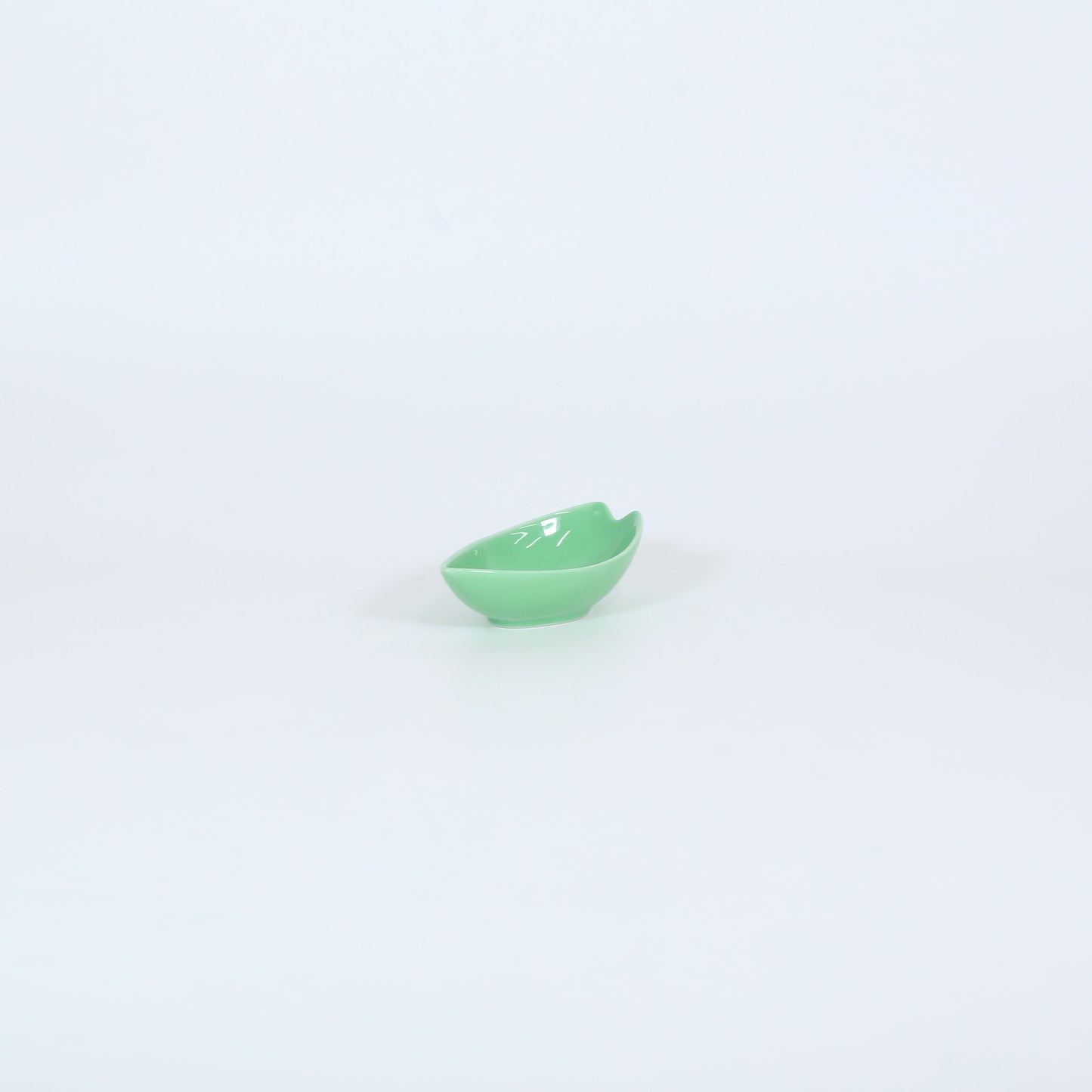 珍味桜花弁小皿 グリーン 11cm