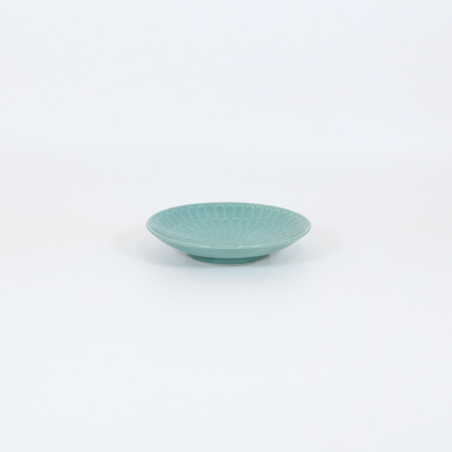 取皿青磁菊紋 ブルー 16cm