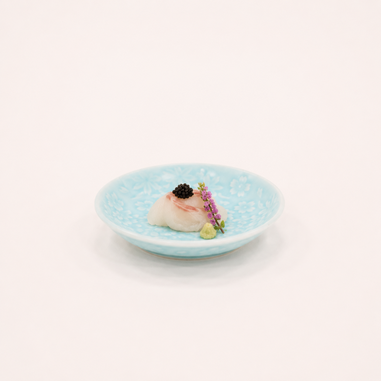 取皿青磁春秋彫 ブルー 14cm