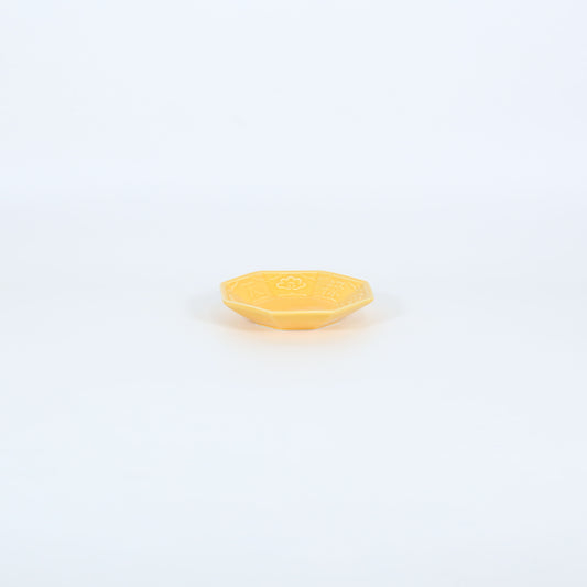八角小皿黄釉漢詩彫 イエロー 12cm