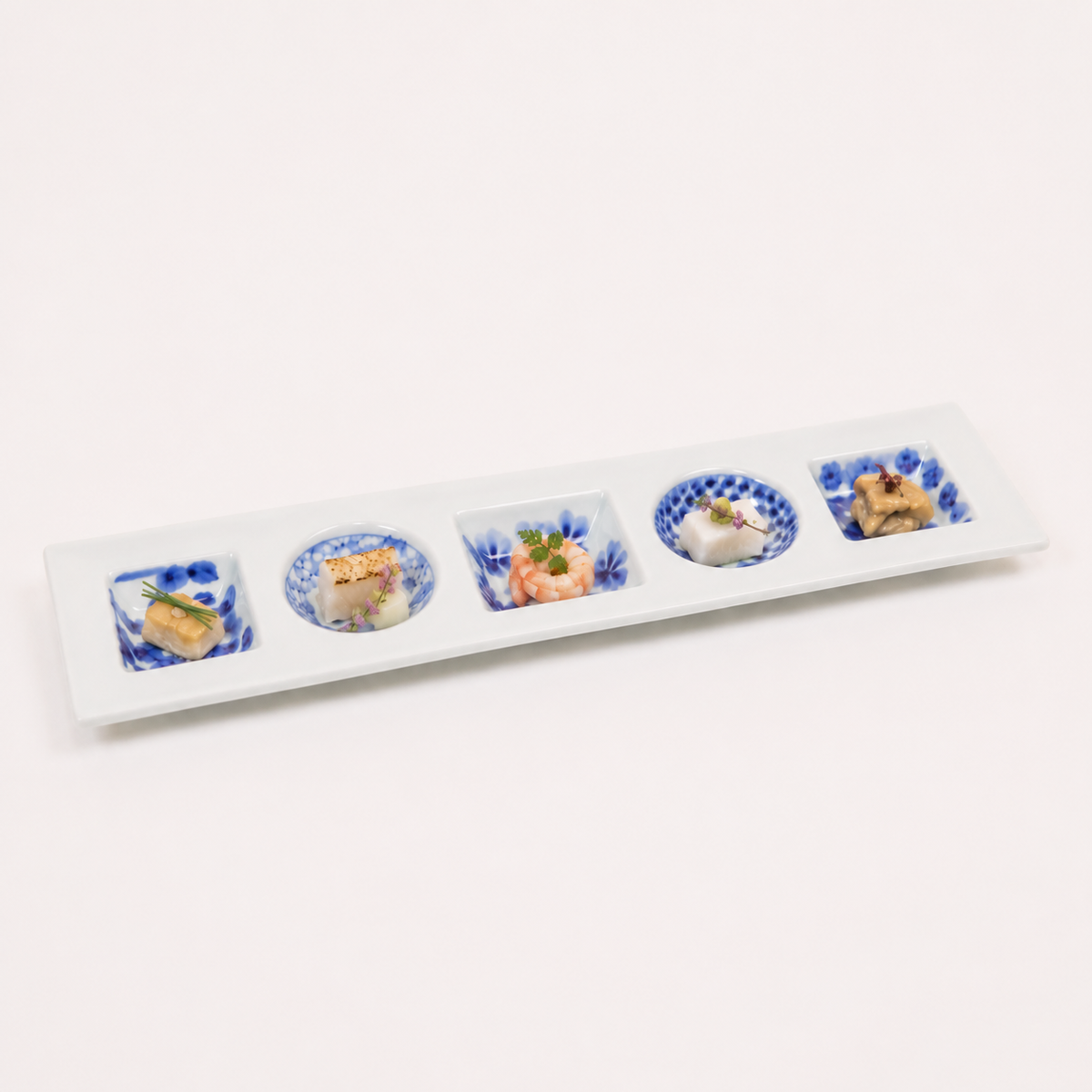 前菜皿染付五柄文様◯□長五品盛 ホワイト 9cm