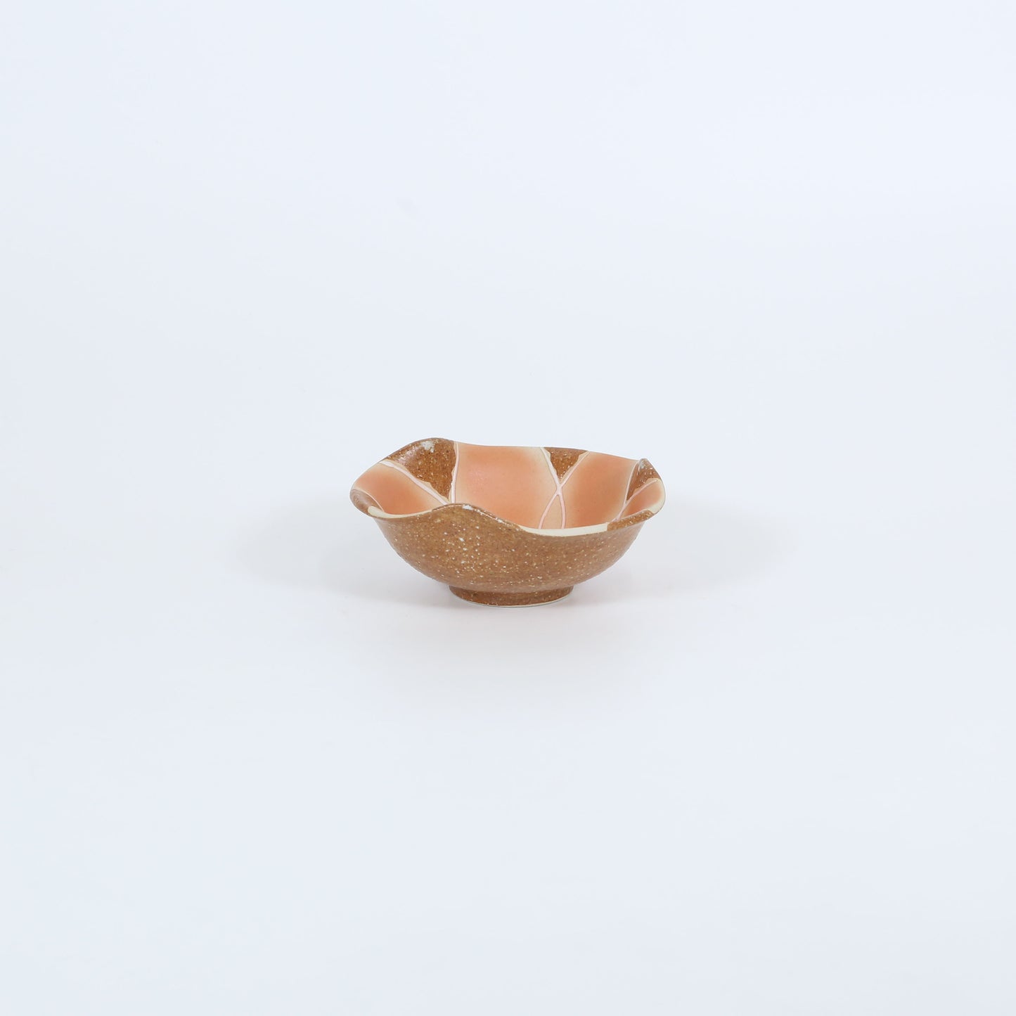 小丼三方なぶり赤土朱花紋 ブラウン 14cm