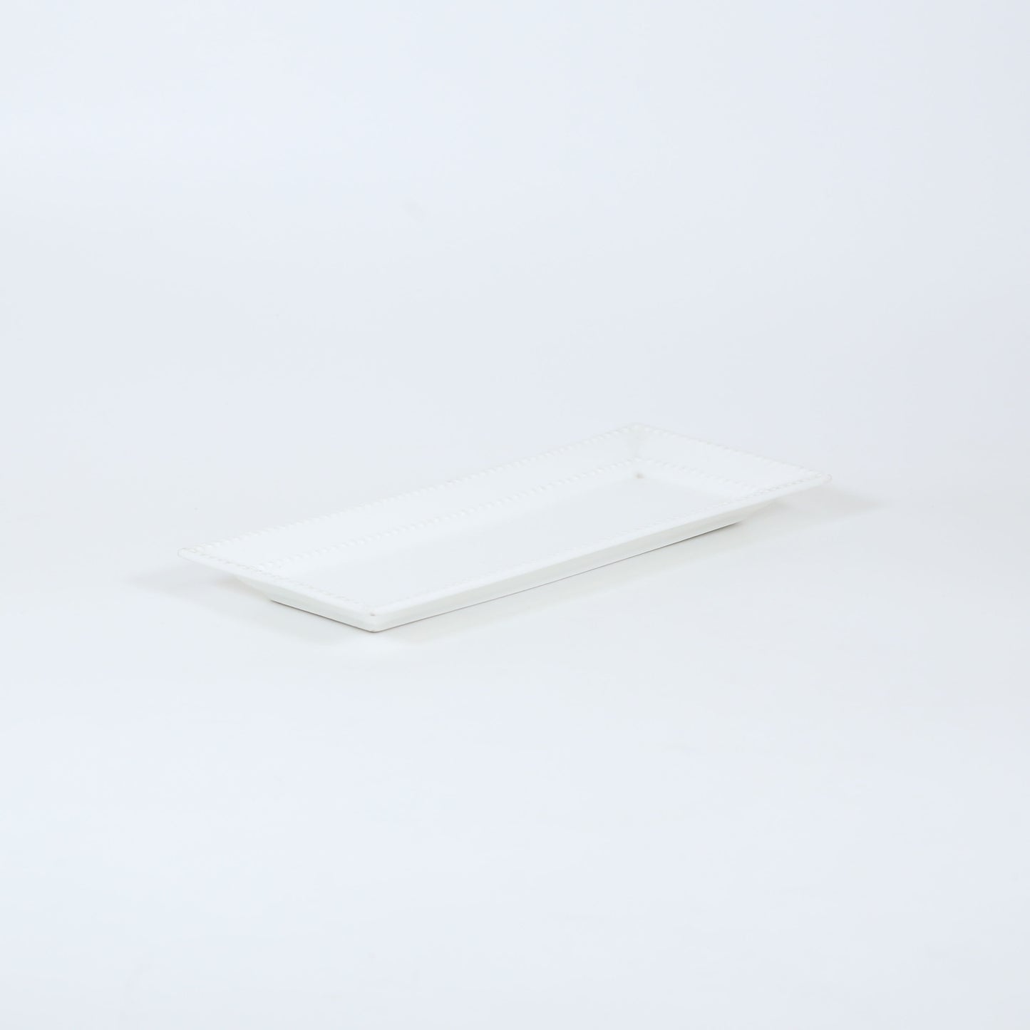 洋食器ドットレクタングル ホワイト 18cm