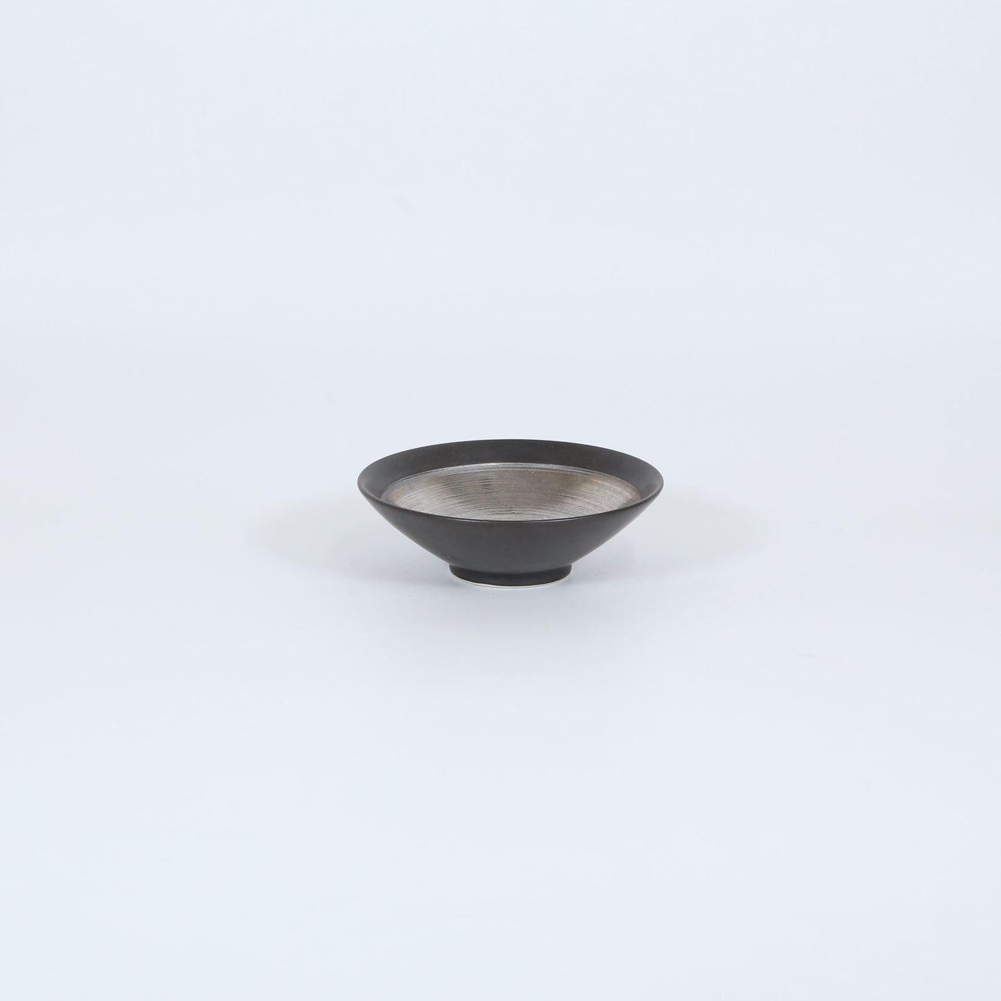 取皿内銀彩黒釉 シルバー 14cm