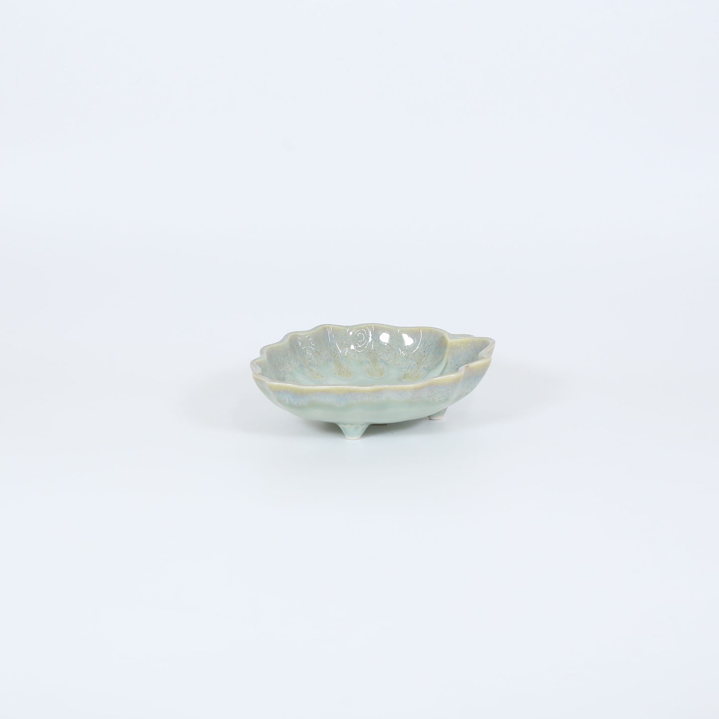 三足小鉢葉型ヒワ釉 グリーン 17cm
