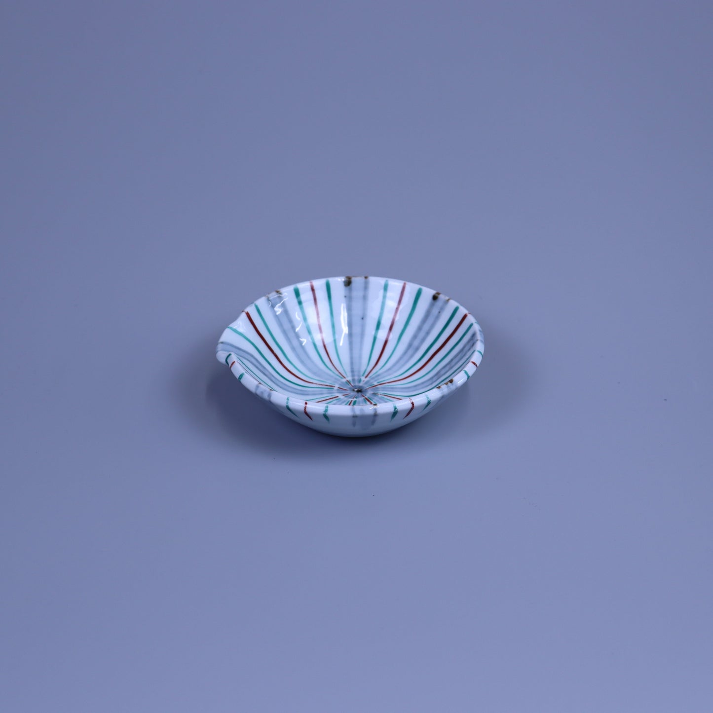取皿呉須絵赤緑線 11cm