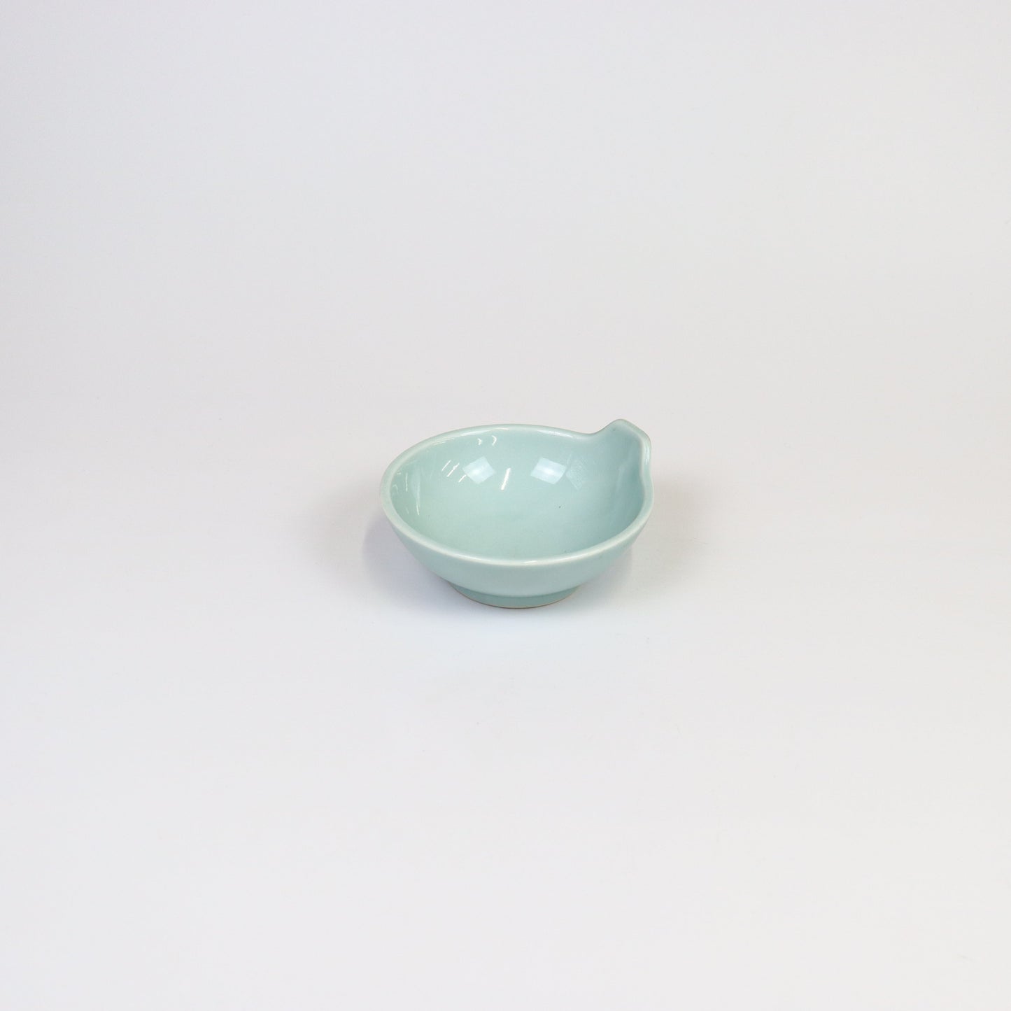 呑水青磁手付 ブルー 12cm