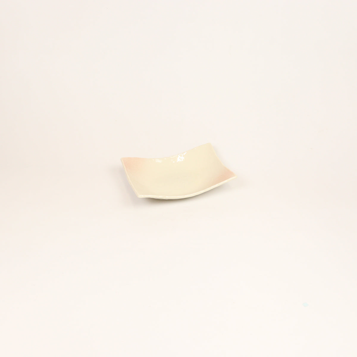 ピンク吹そり長角皿 レッド 18cm