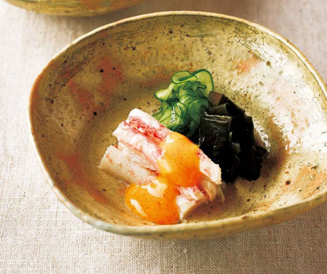 【12月の料理と食器】旬の食材とおすすめのコーディネート ～ズワイガニ～