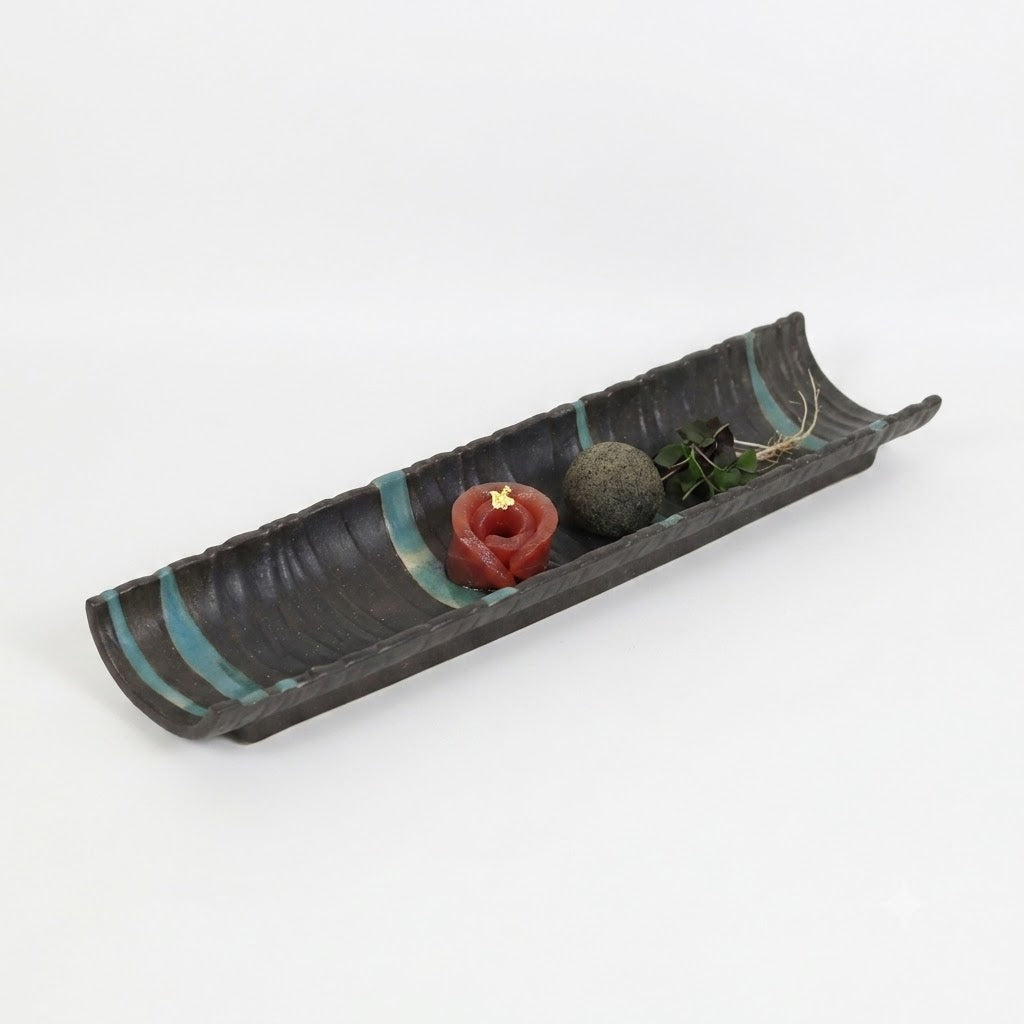 付出皿竹割型黒土トルコ抜 ブラック 32cm