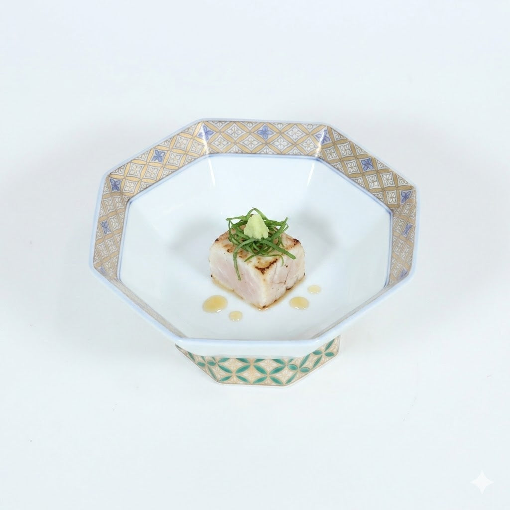 蓋物錦花蝶八角身 ホワイト 18cm
