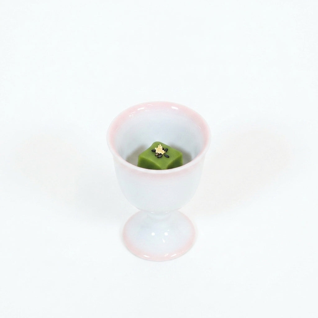 高台珍味馬上杯型陶器ピンク吹 ホワイト 6cm