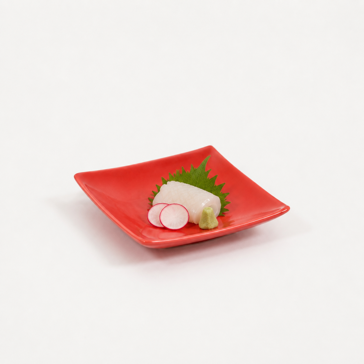 正角皿赤釉八段彫 レッド 14cm