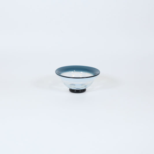ガラス平鉢手吹市松霞 ブルー 13cm