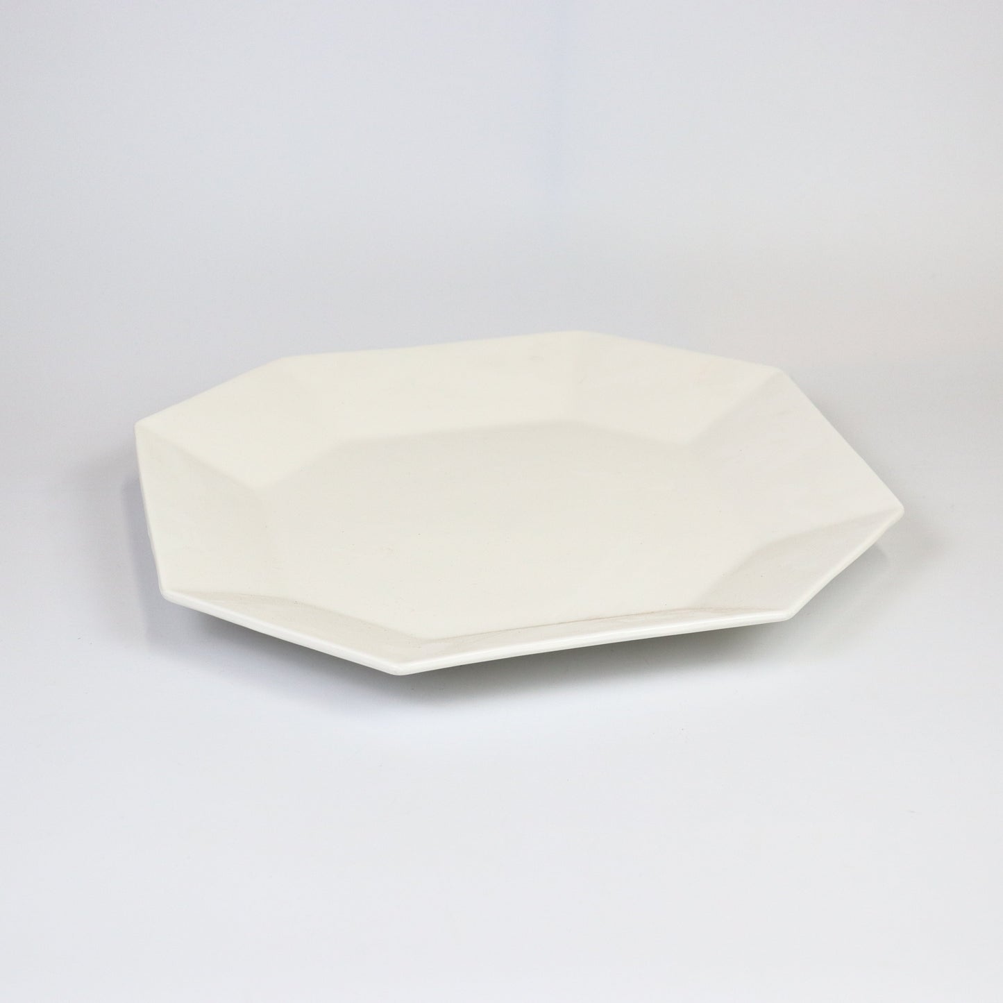 洋食器エイトアングルビュッフェ ホワイト 35cm