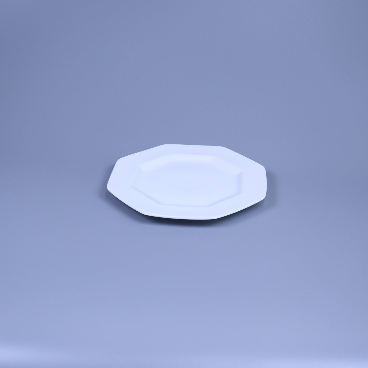 洋食器エイトアングルソーサー ホワイト 23cm
